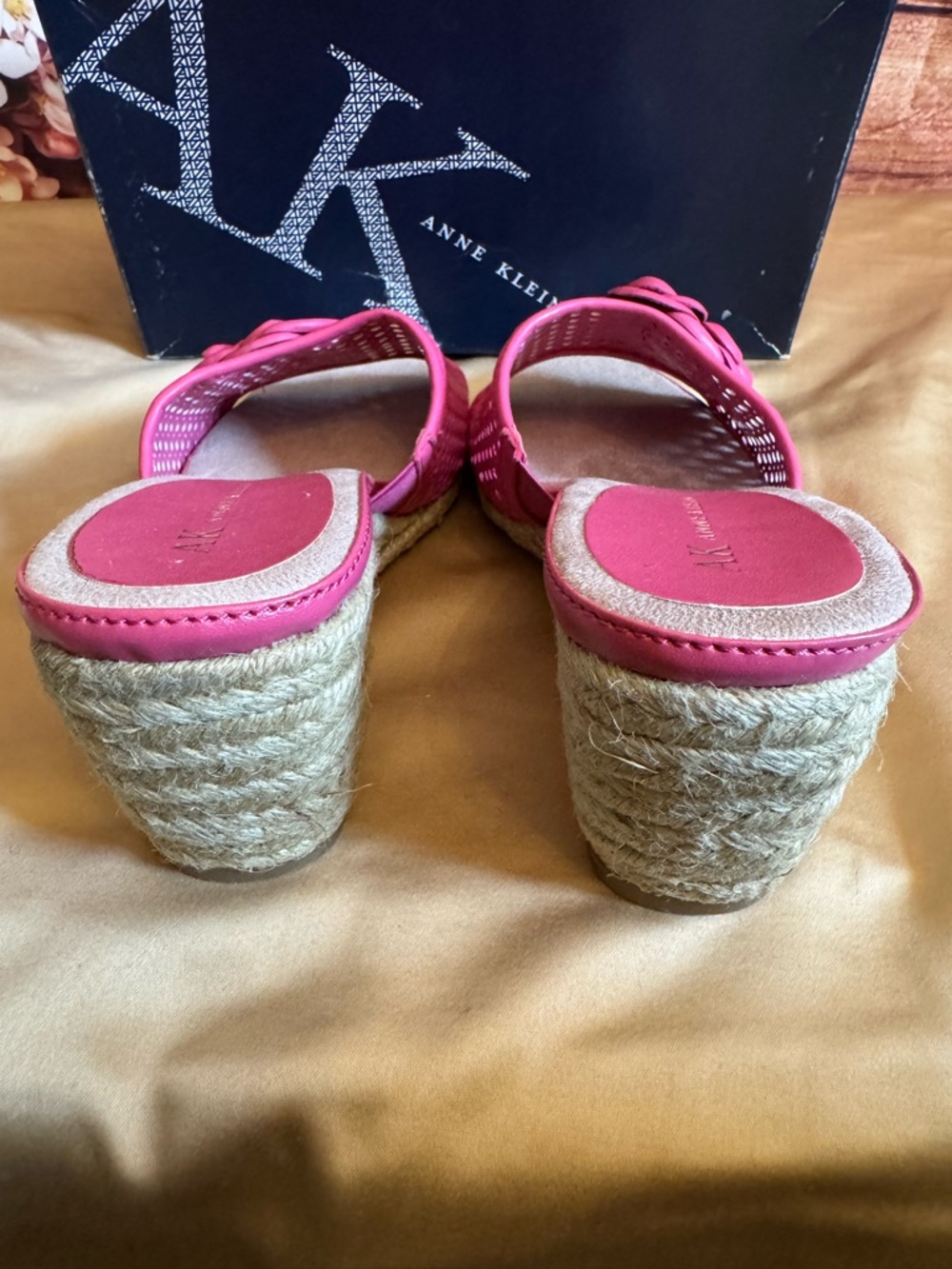 NWT Anne Klein AK Philomena Pink Floral Slide Sandals Espadrille Wedge Sz 8.5M - Picture 4 of 8